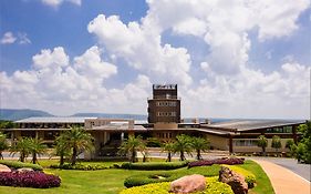 Mountain Creek Golf Resort & Residences